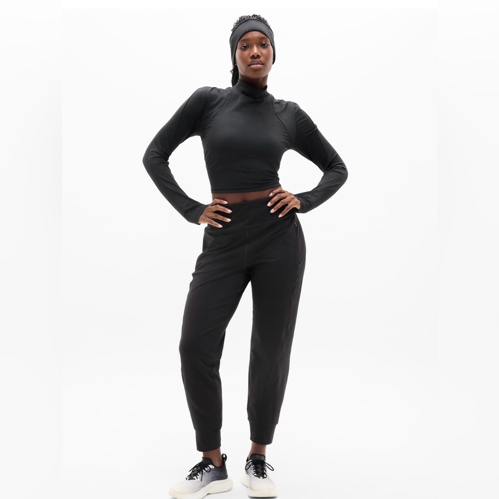 Athleta Rainier Mid-Rise Jogger